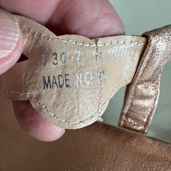 Elegant Rhinestone Embellished Rose Gold Sandals Size 39 - Picture 4 of 7